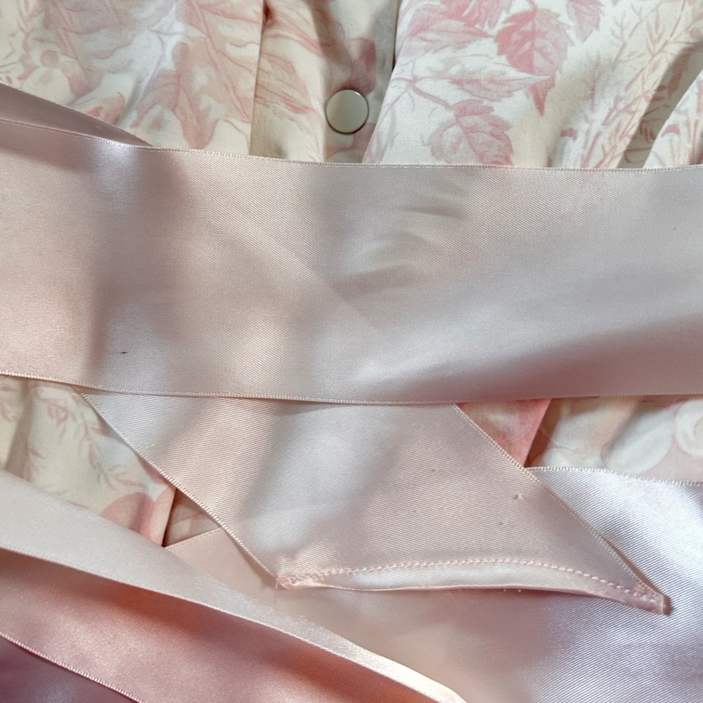 Selkie • Marshmallow Printed Cropped Puffer Coat - Picture 15 of 17